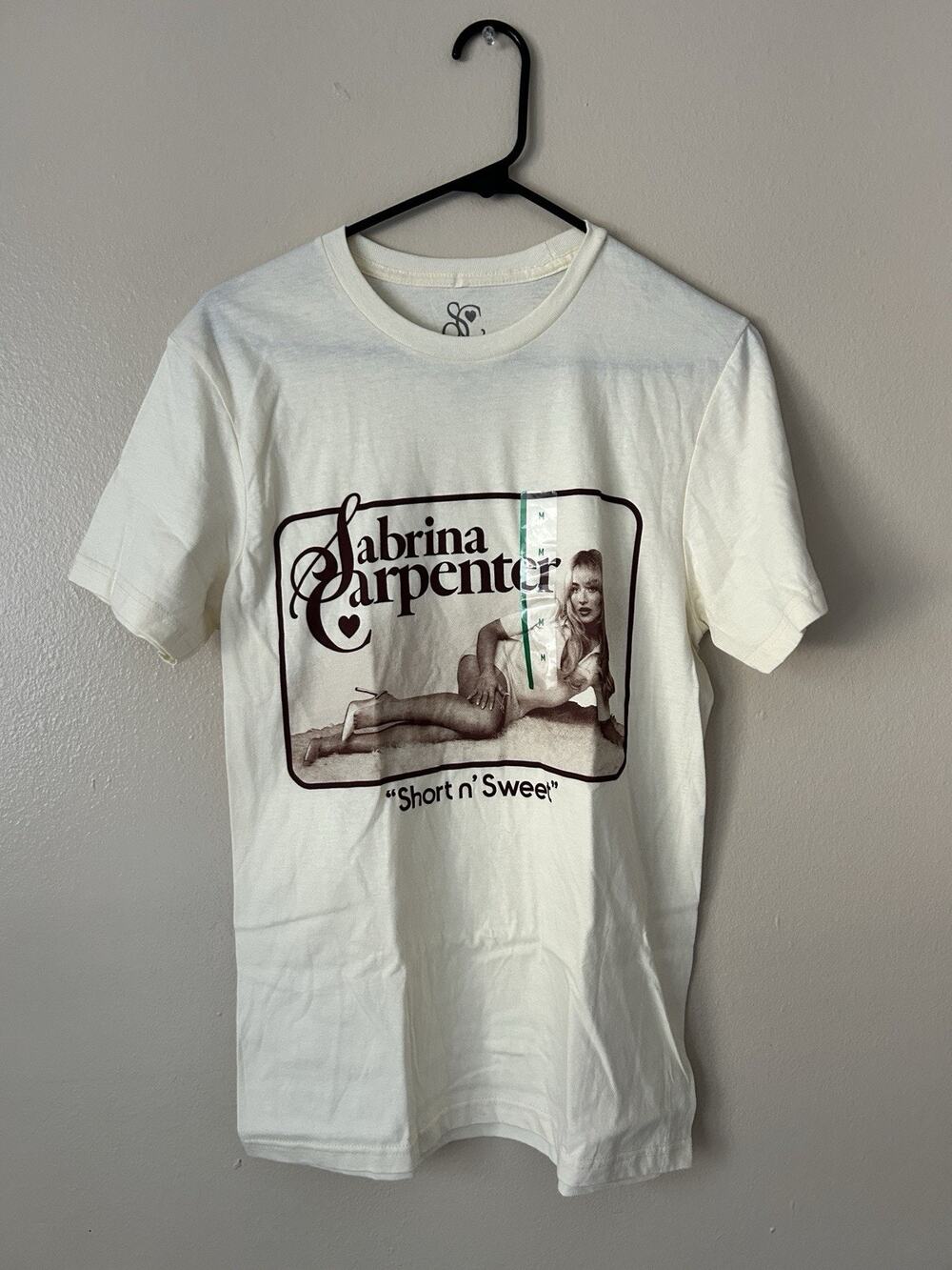 Sabrina Carpenter Short n Sweet Tour Graphic T-Shirt Cream Off White Sz M